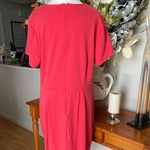 Old Navy V-Neck Dress - Picture 4 of 4